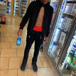 Meet your Posher, Derrick